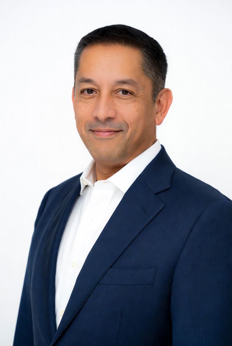 Dr. Henrik Solberg